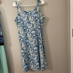 Tennis dress -Columbia size L